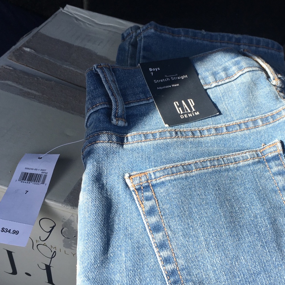 Boys new with tags size 7 jeans.